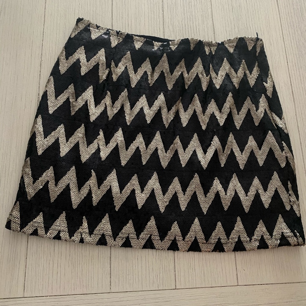 Black & gold Sequin skirt